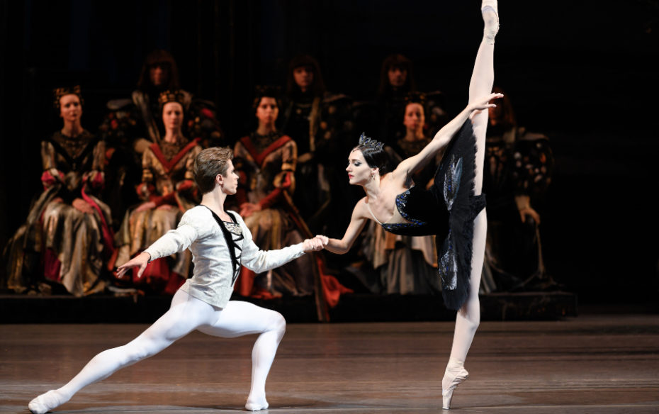 røre ved langsom kranium Bolshoi Ballet: Swan Lake (Encore) | Symphony Space