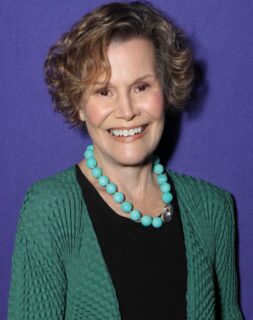 Judy Blume (cr) Marion Curtis